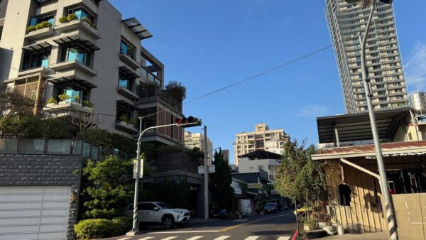 年初賣房、年底買回來:他為什麼一點都不怕房價跌? | M傳媒